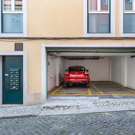 Central, Com Estacionamento Gratuito リスボン